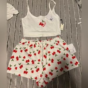 Women’s size XS 2 piece Pajama Set new with tags